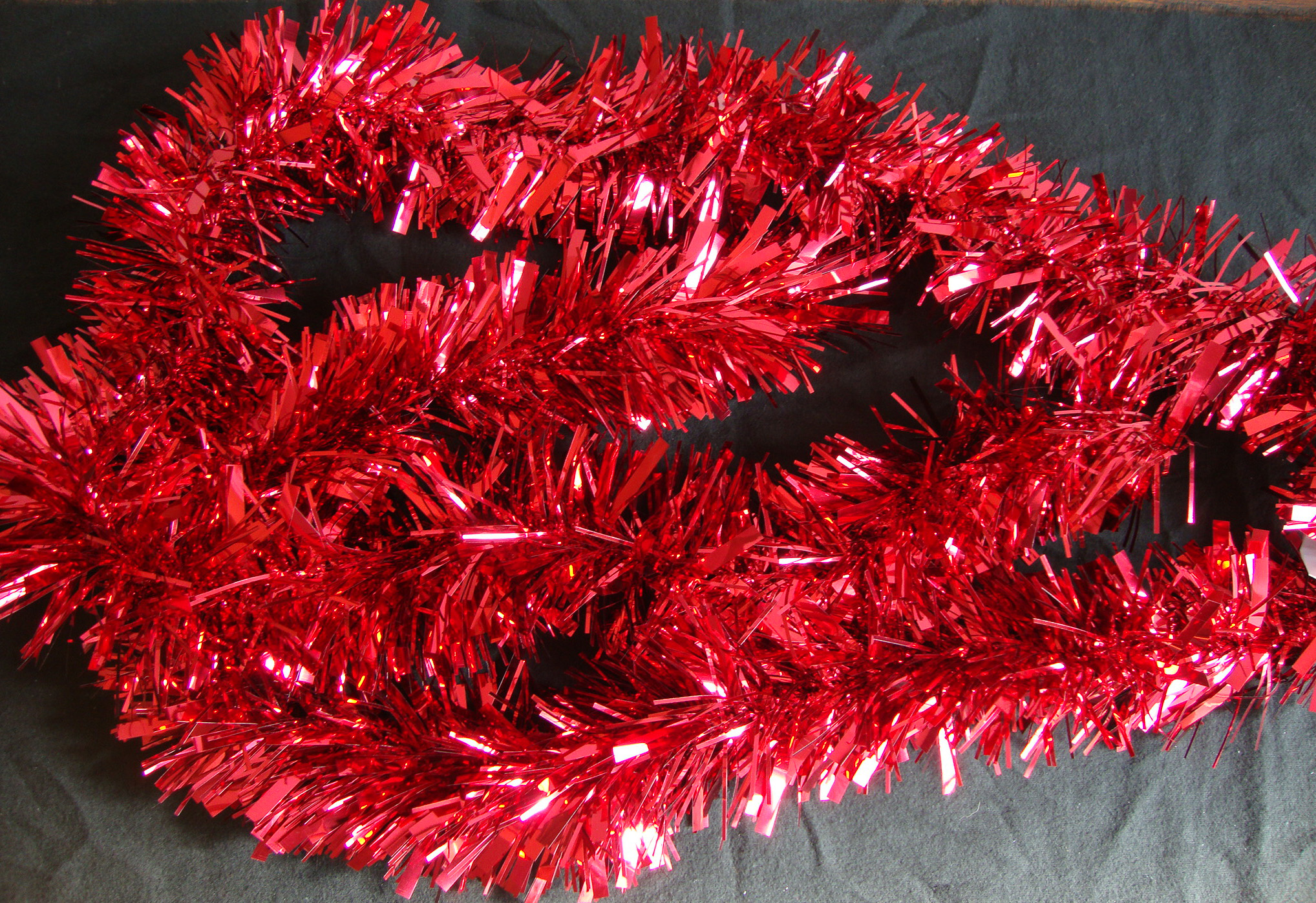 Red Christmas Tinsel - Decorate Christmas